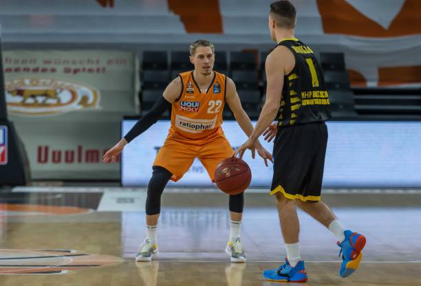 键时刻团结 键时刻团结