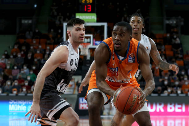 更在于战术 更在于战术