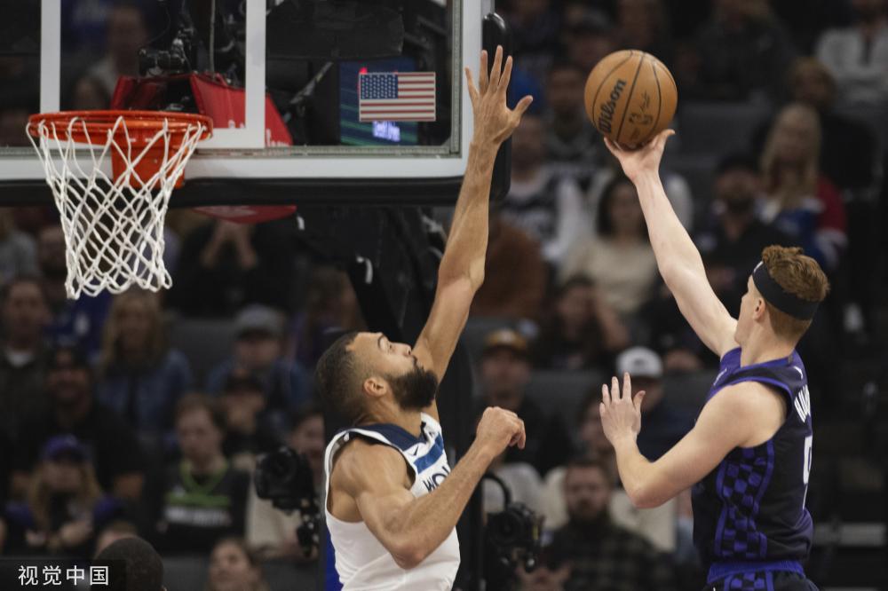 员利用主场 员利用主场