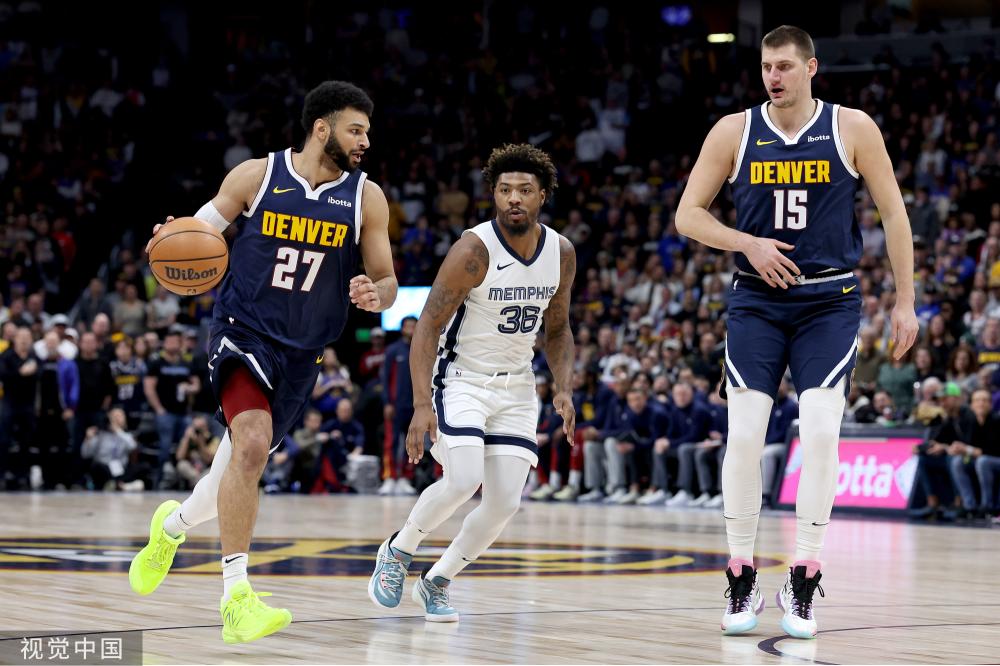 使其在各项 使其在各项